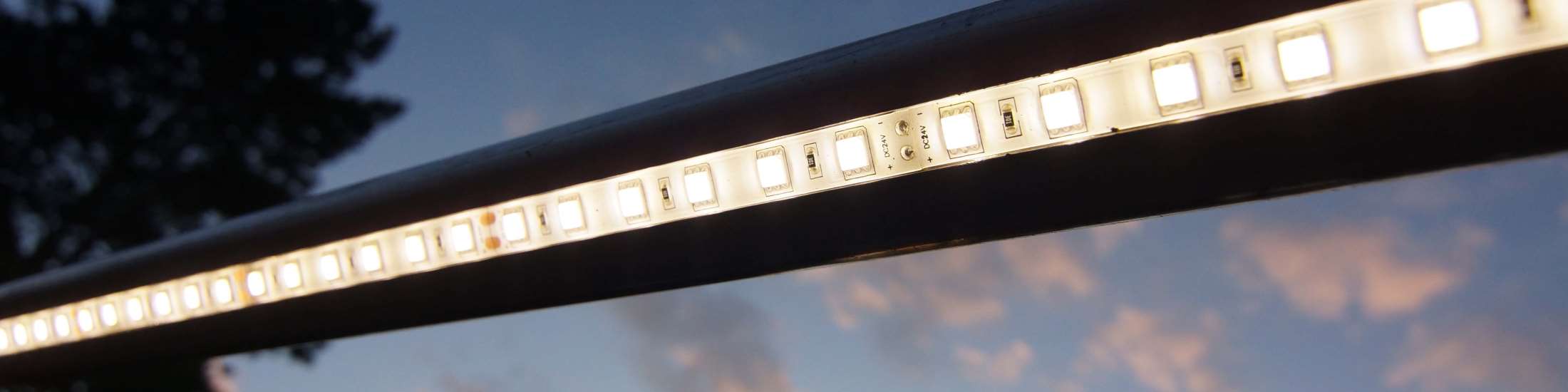 Led spandoekbuis